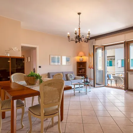 Hd Center Apartment